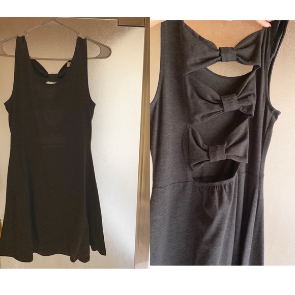 Women’s S/M dresses - Picture 4 of 5